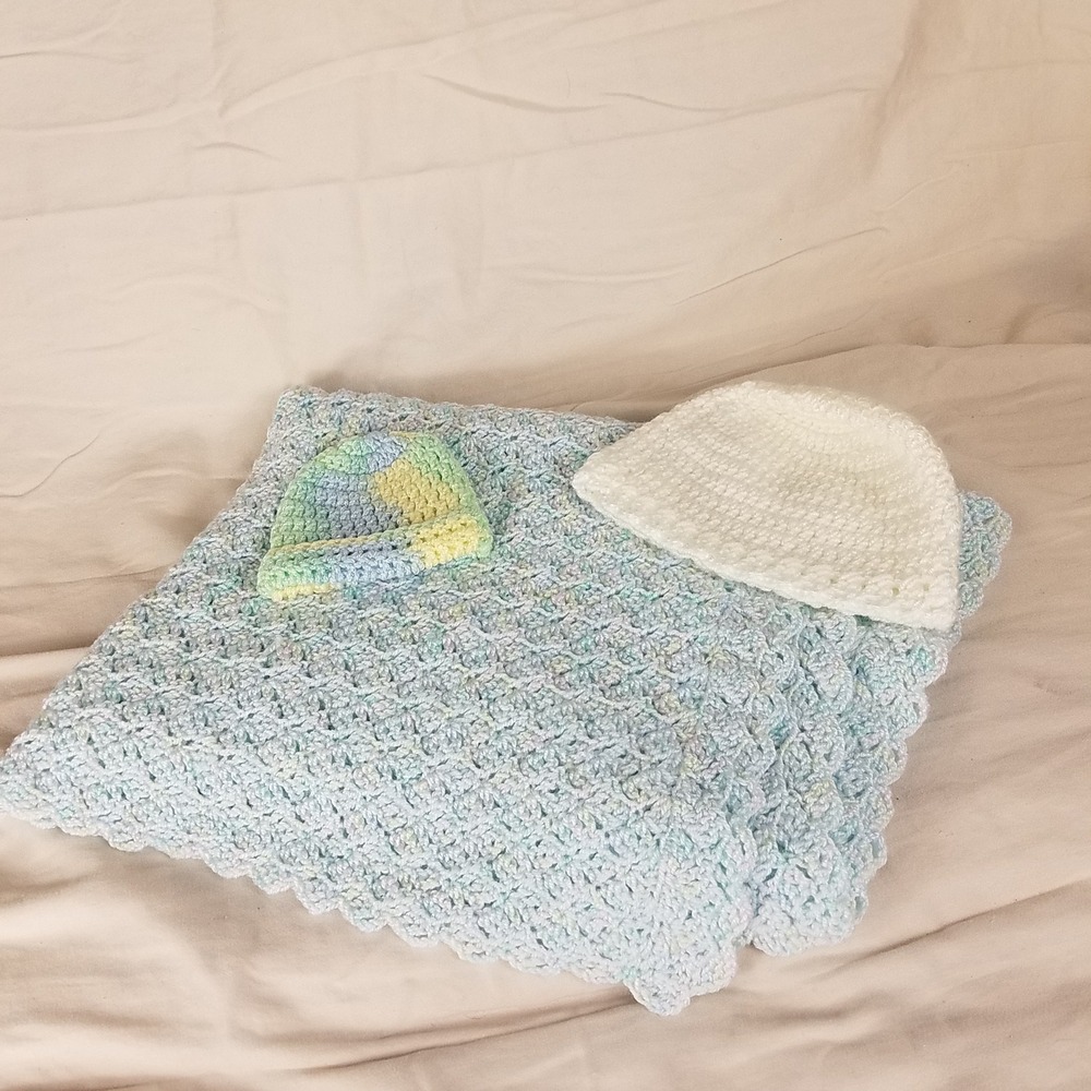 Handmade Crochet Baby Blanket Set Newborn/infant Hats Pastel Blue 36x36 New Soft